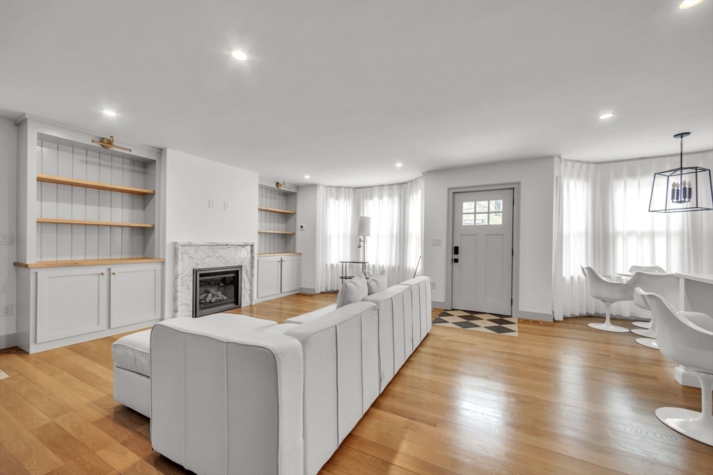 20 Fairmont St, Cambridgeport