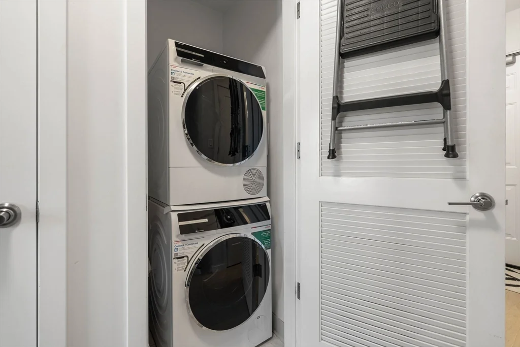 45 W 3rd St, South Boston