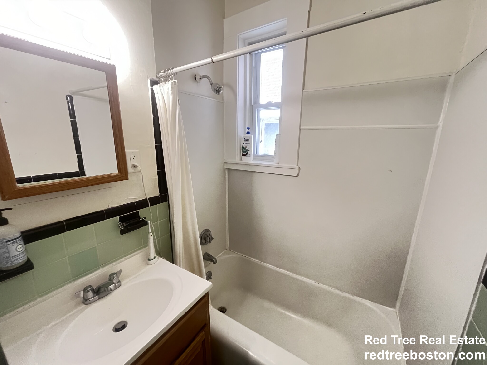 1589 Beacon St, Brookline