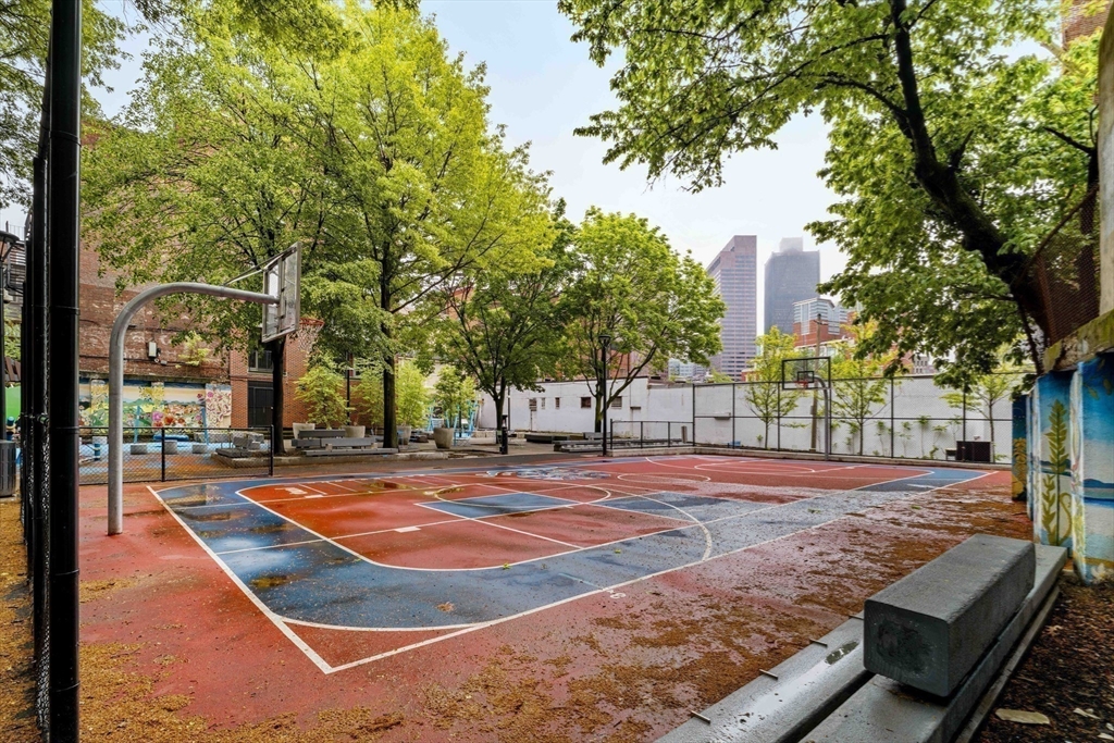 5 N Margin St, North End