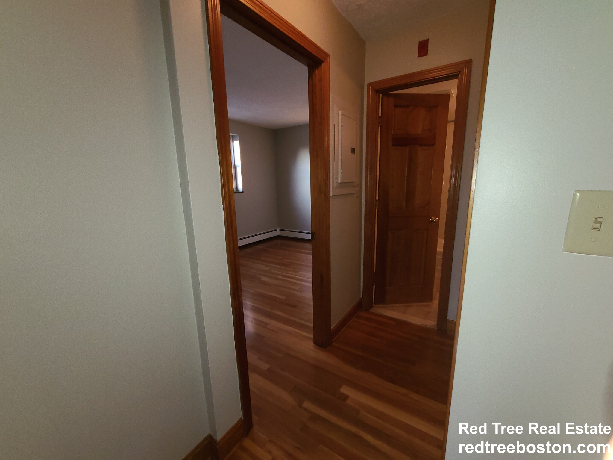 288 Grove St, Auburndale