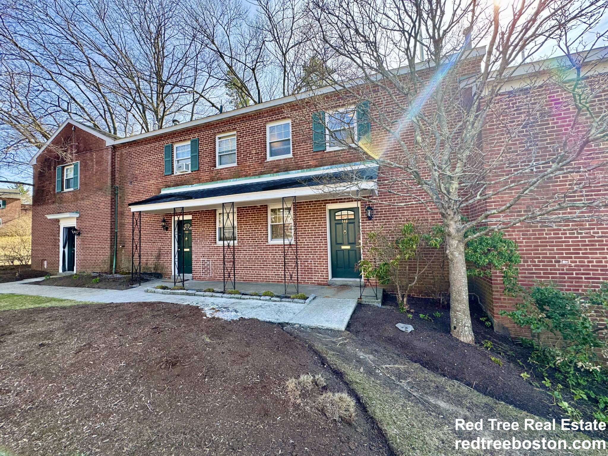 146 Independence Dr, Chestnut Hill