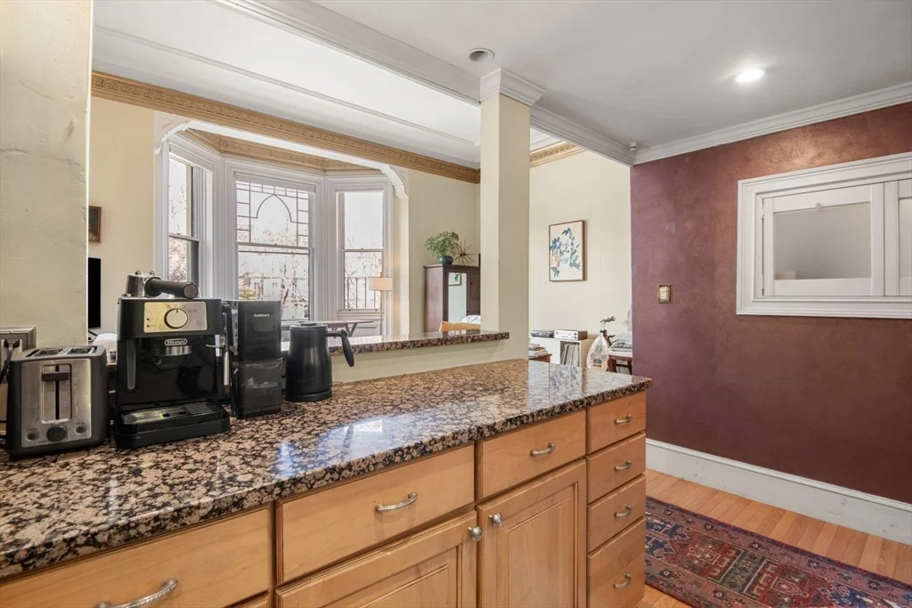 64 Commonwealth, Back Bay