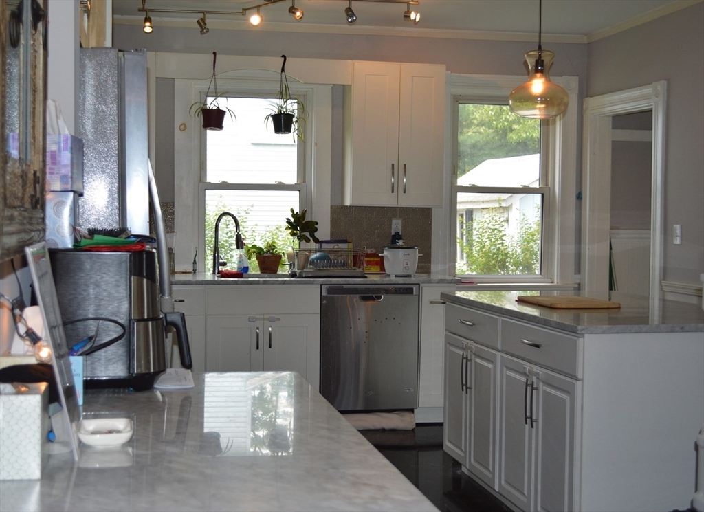 35 Oliver, Framingham