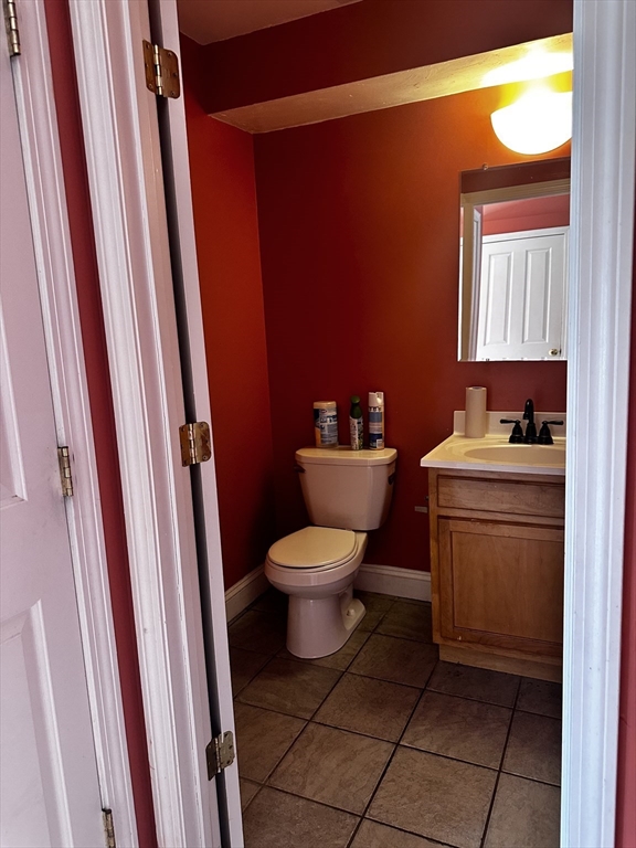 6 Hollis St, Downtown