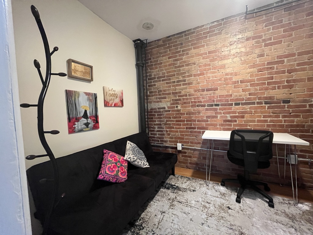 10 Homer Sq, Prospect Hill