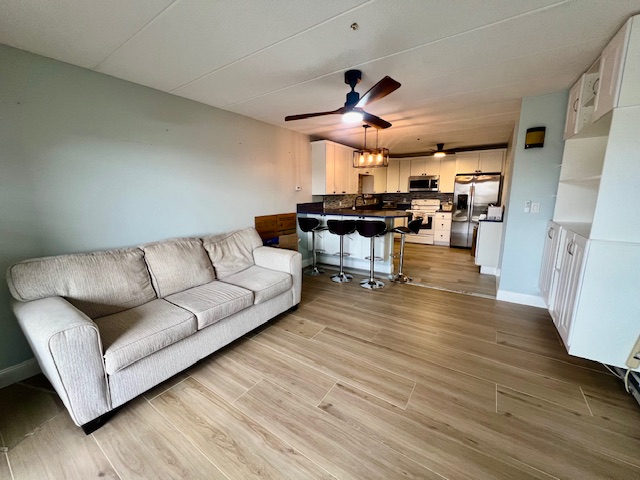 881 Broadway, Everett