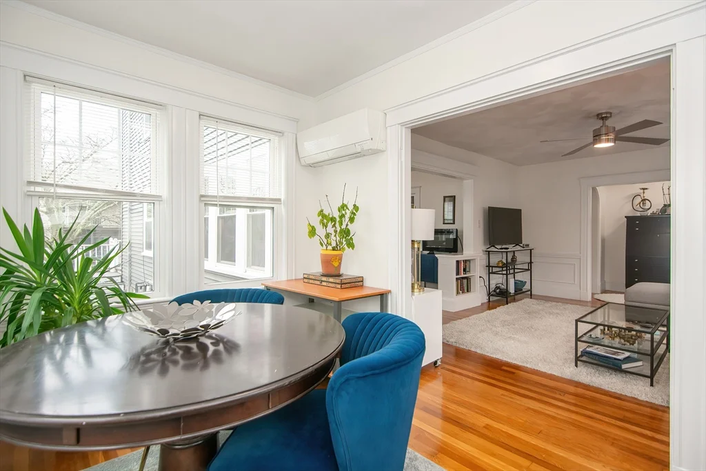 48 Farquhar St, Roslindale