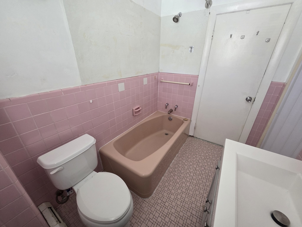 19 Fowler St, Quincy Center