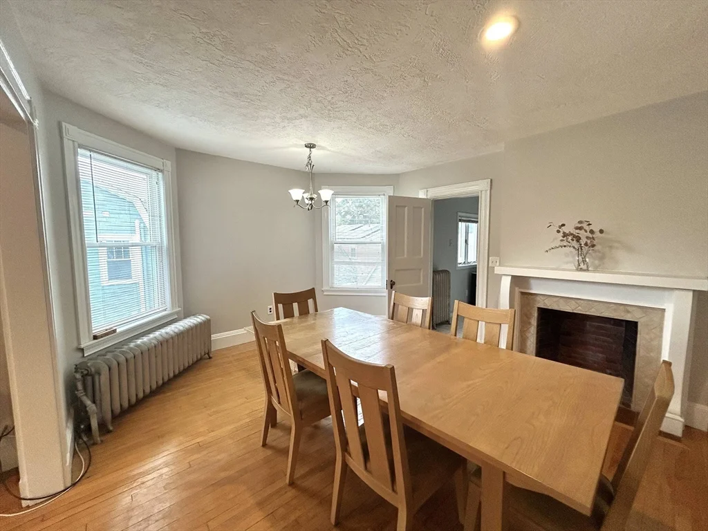 1601 Centre St, Newton