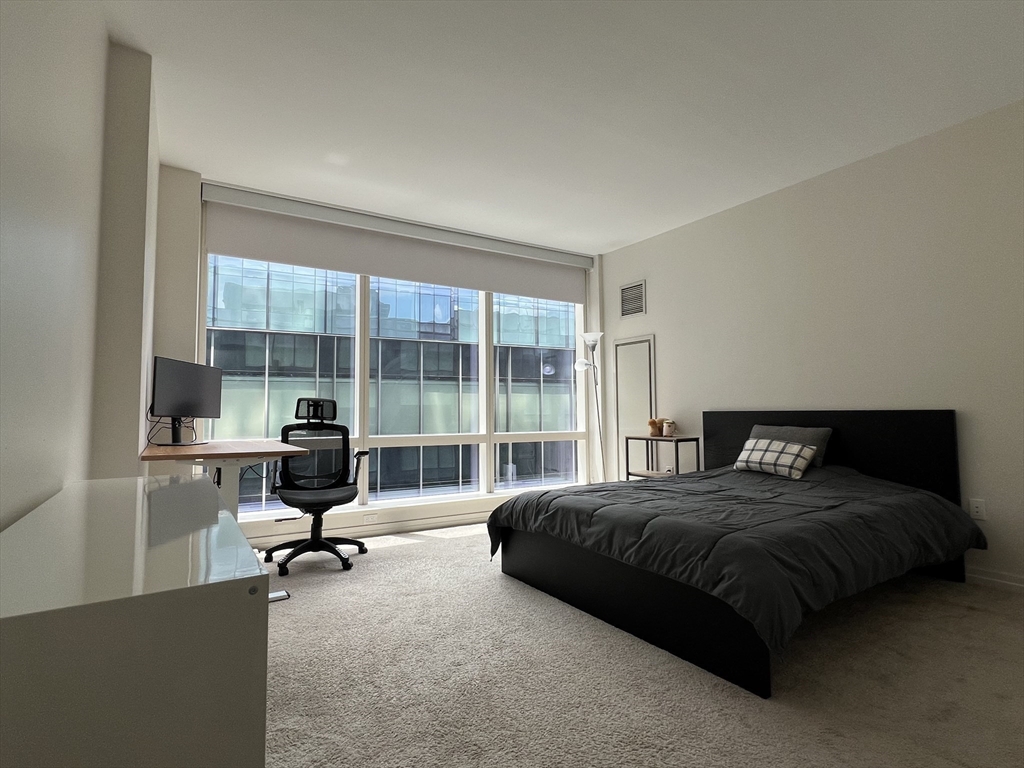 1 Franklin, Downtown