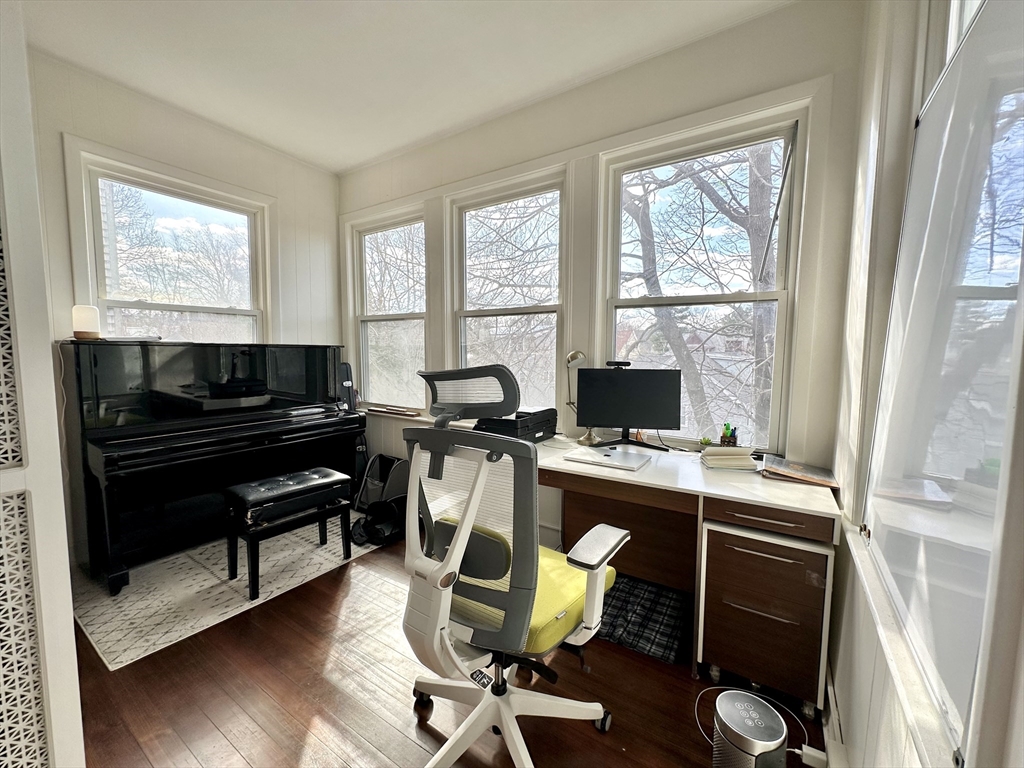 130 Fuller St, Coolidge Corner