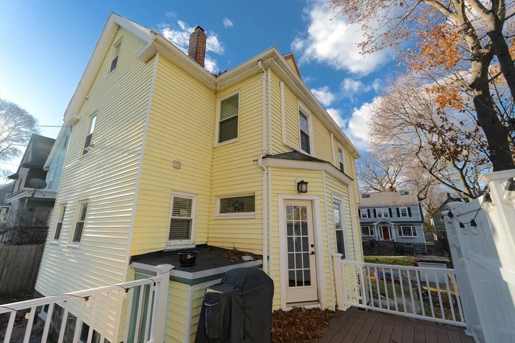 118 Newburg St, Roslindale