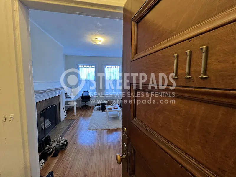 2 Ware St, Mid-Cambridge