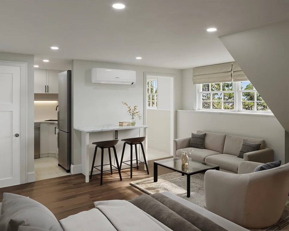 105 Charles St, Beacon Hill