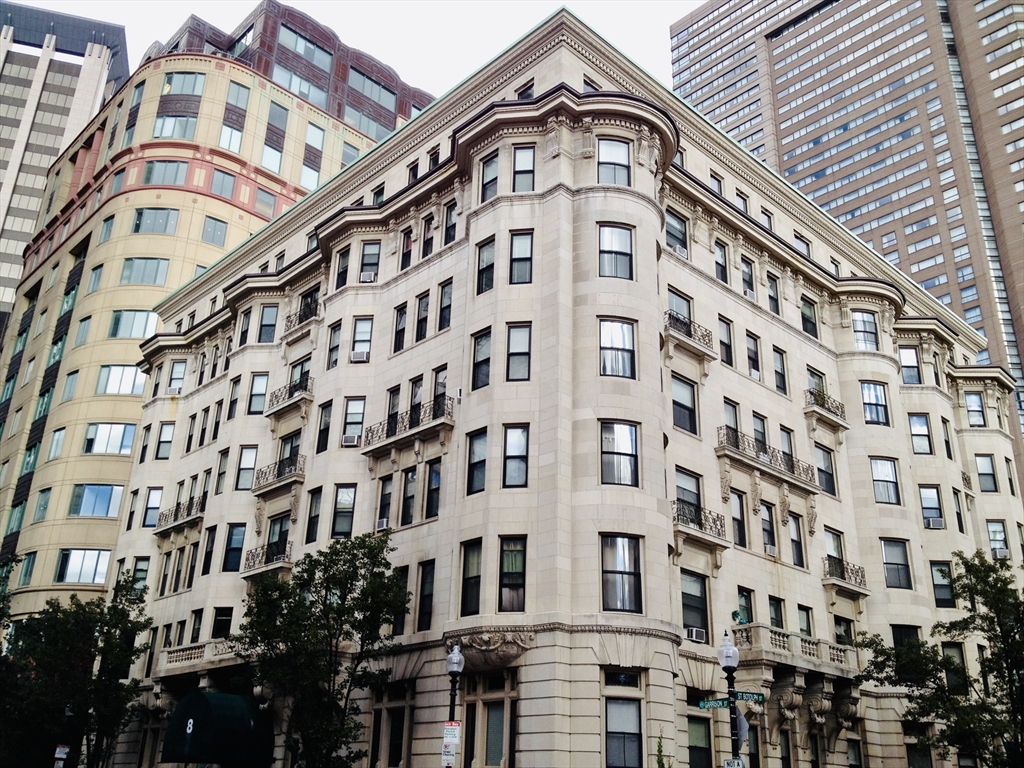 8 Garrison St, Back Bay