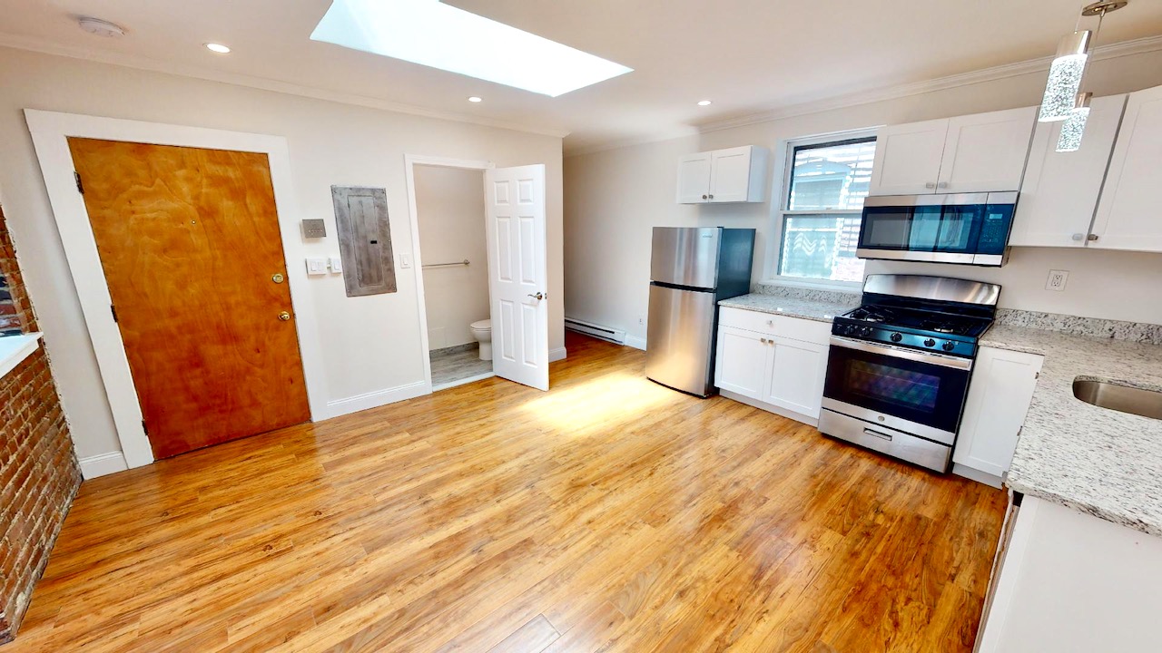 214 Hanover St, North End