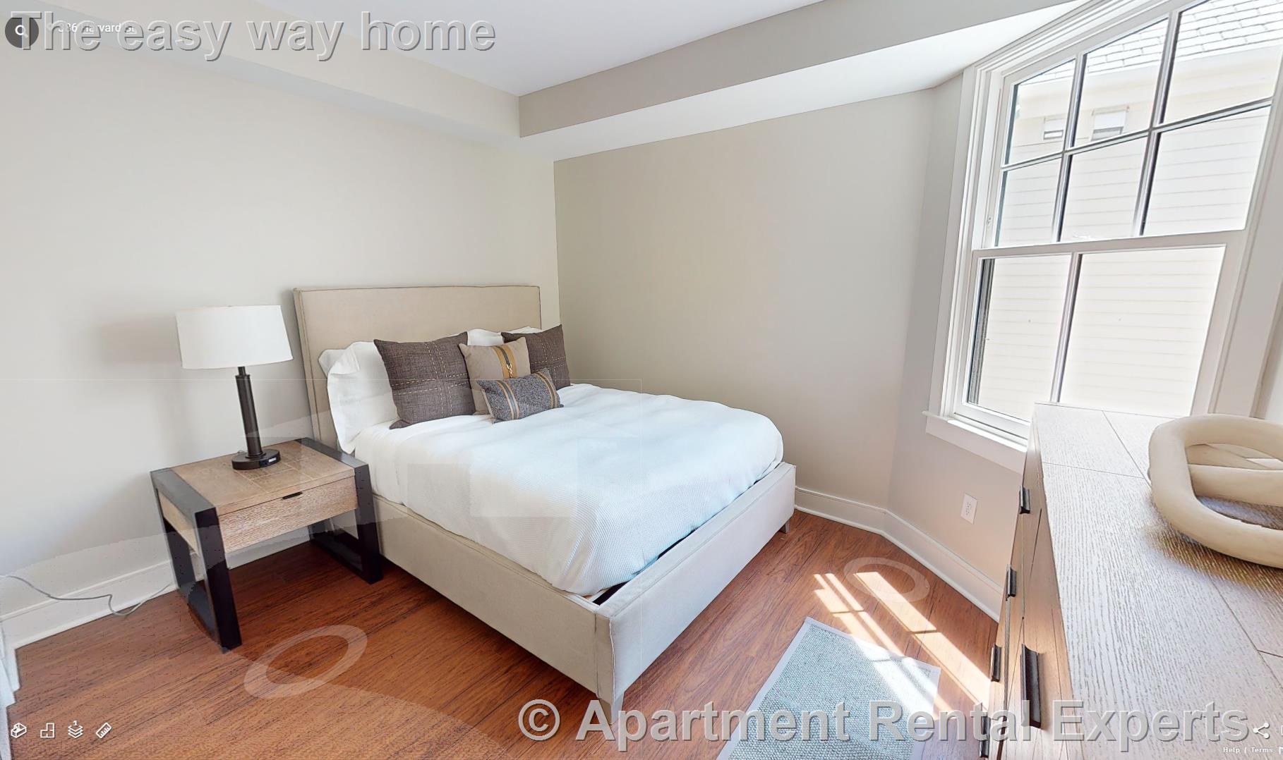 382 Harvard St, Harvard Square