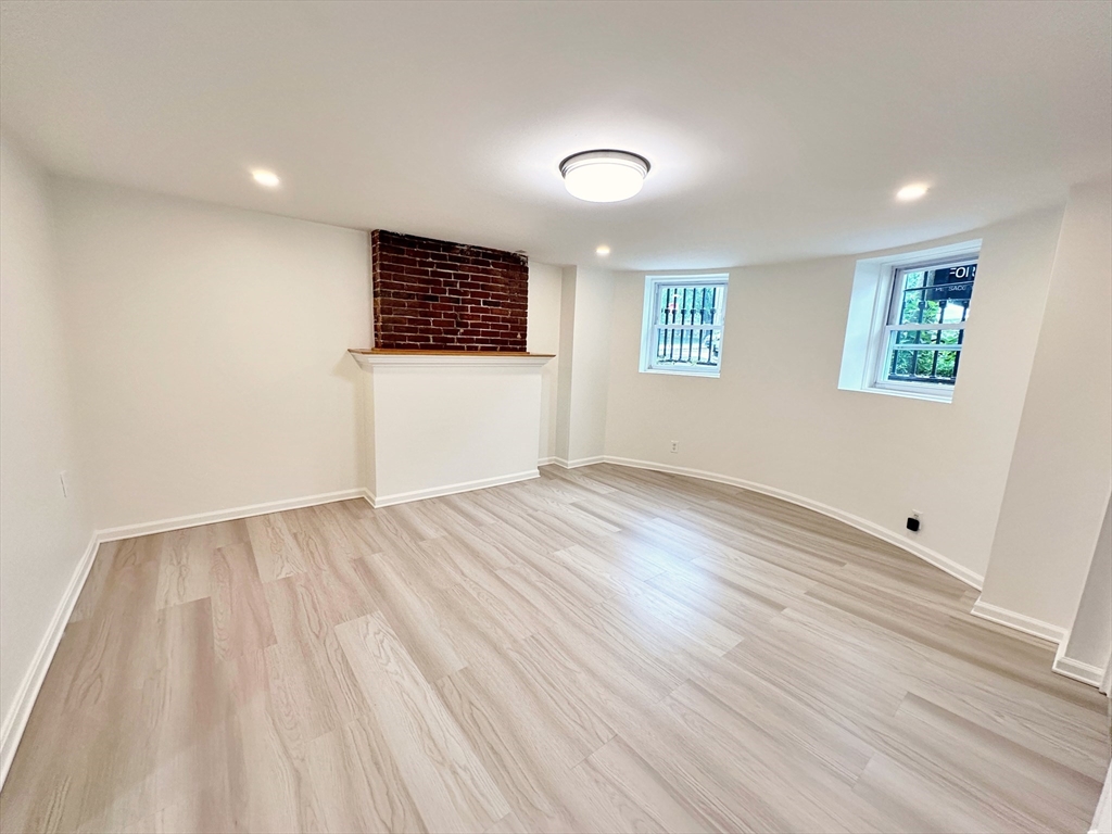 420 Sumner St, East Boston