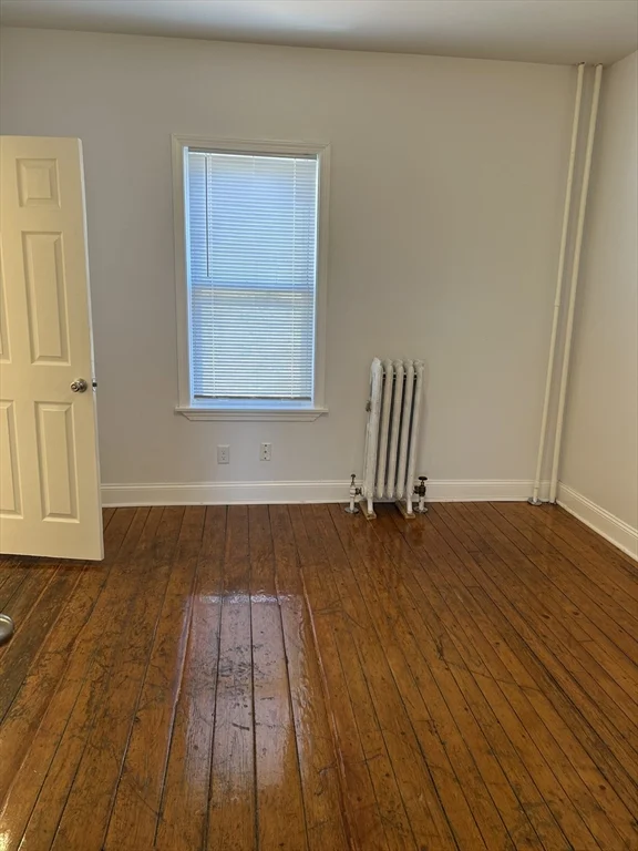 120 Walnut St, Fall River