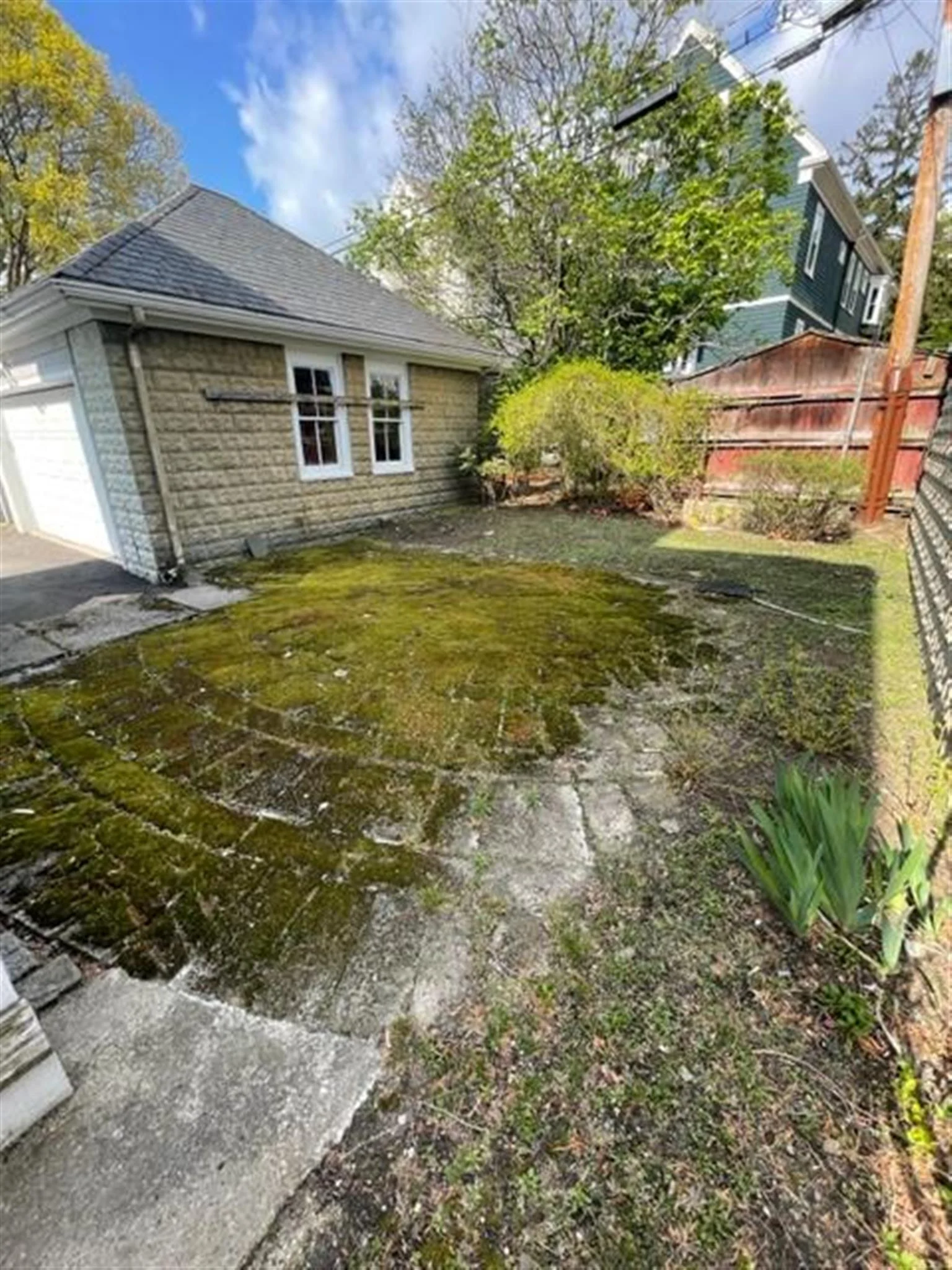 34 Leonard St, Tufts