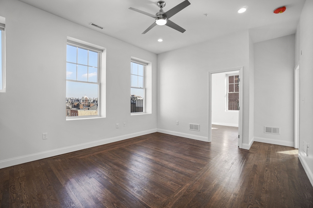 74 Salem St, North End