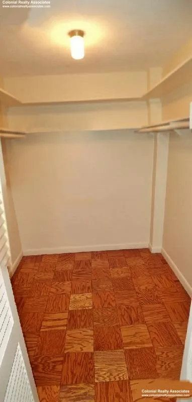 101 Monmouth St, Longwood