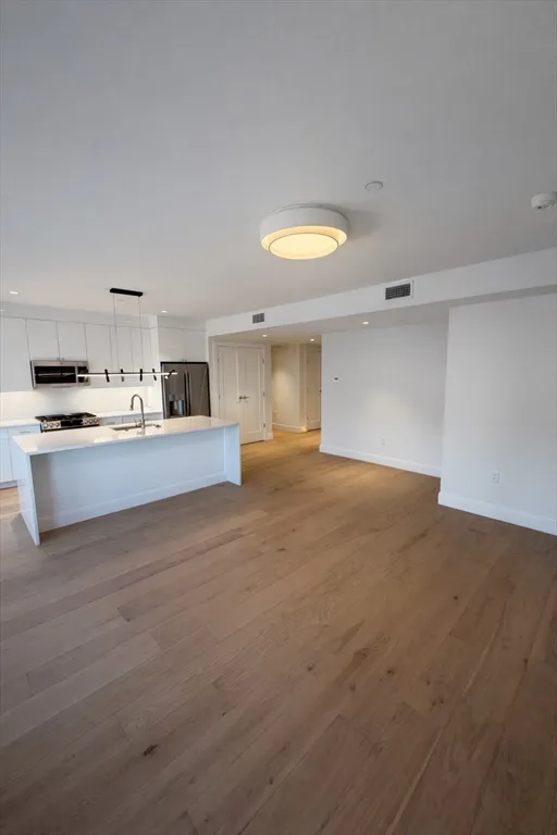 65 L St, South Boston