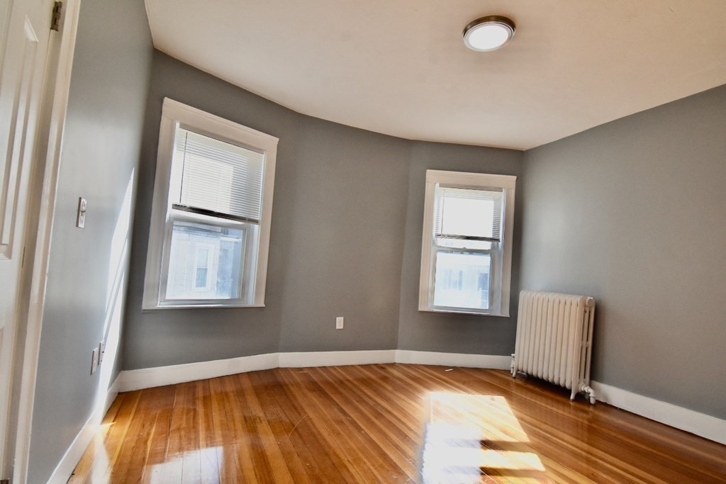 21 Treadway Rd, Dorchester