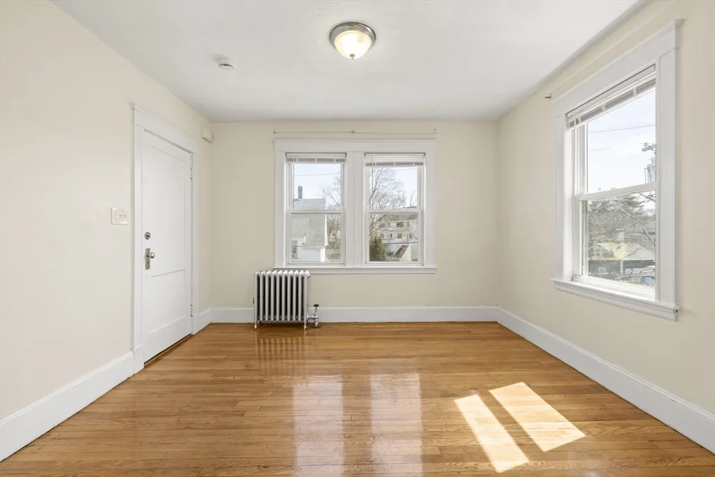 20-22 Sumner St, Quincy