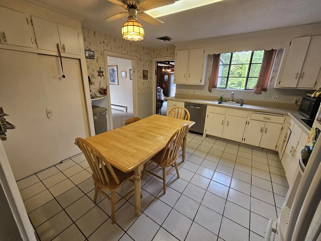 56 Great Meadow Rd, Newton