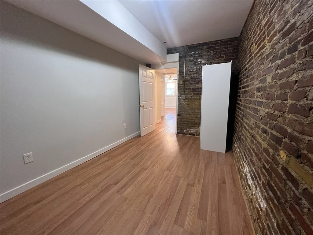 7 Sherborn Ct, Medford