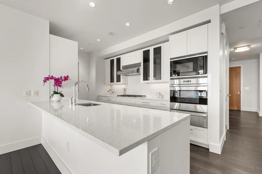 22 Liberty, Seaport District