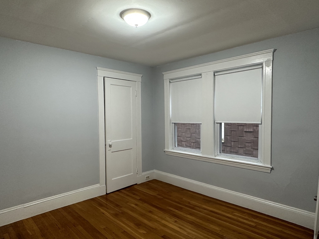 18 Symmes St, Roslindale