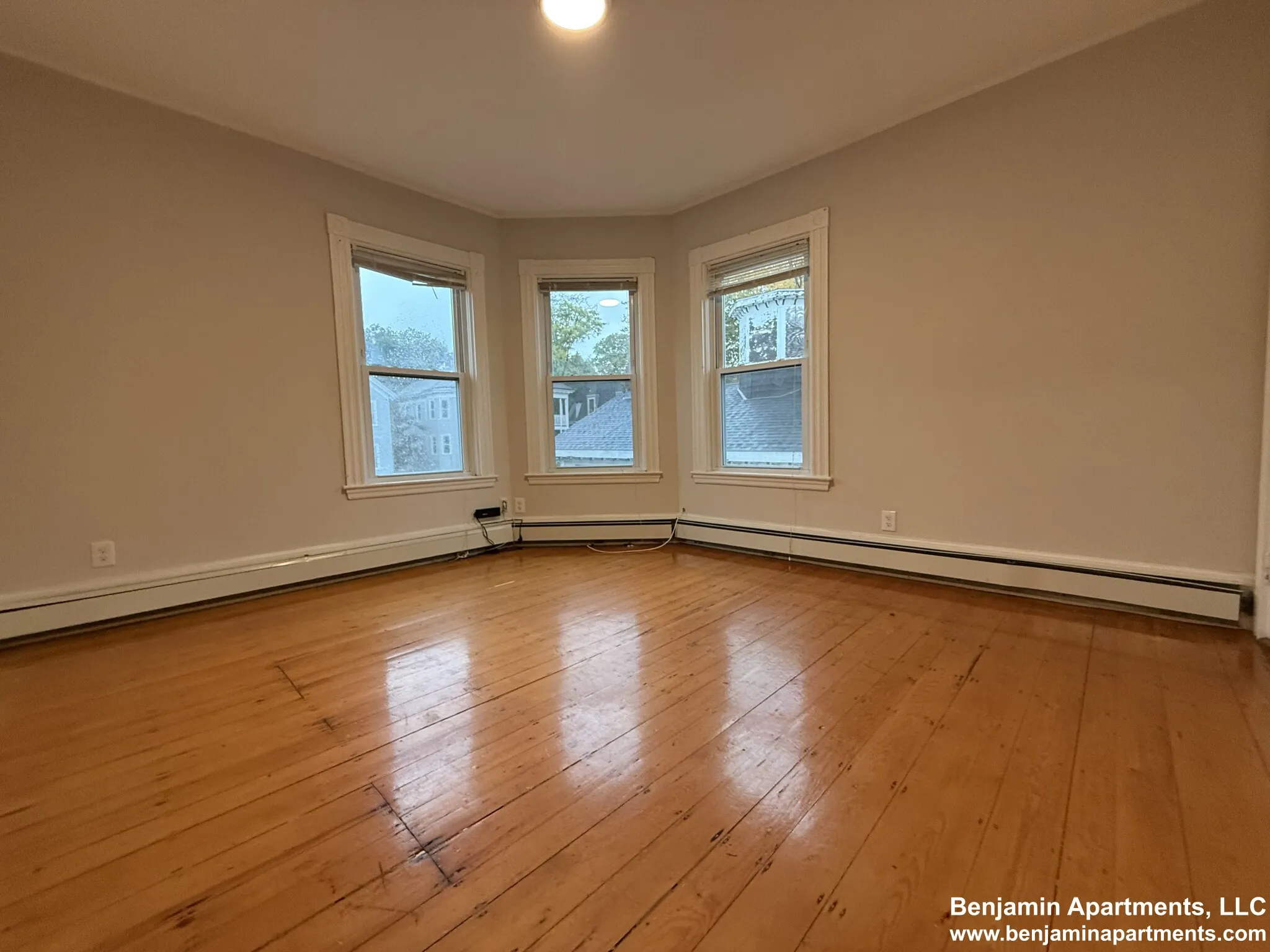 1 Folsom Ave, Mission Hill