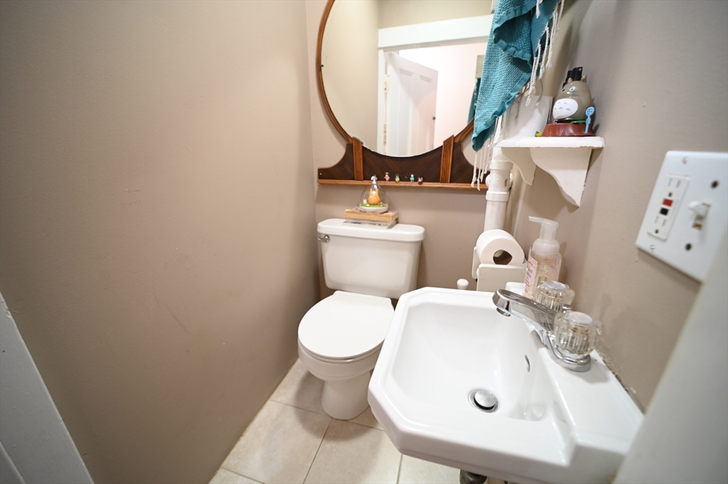 1722 Beacon, Brookline Village