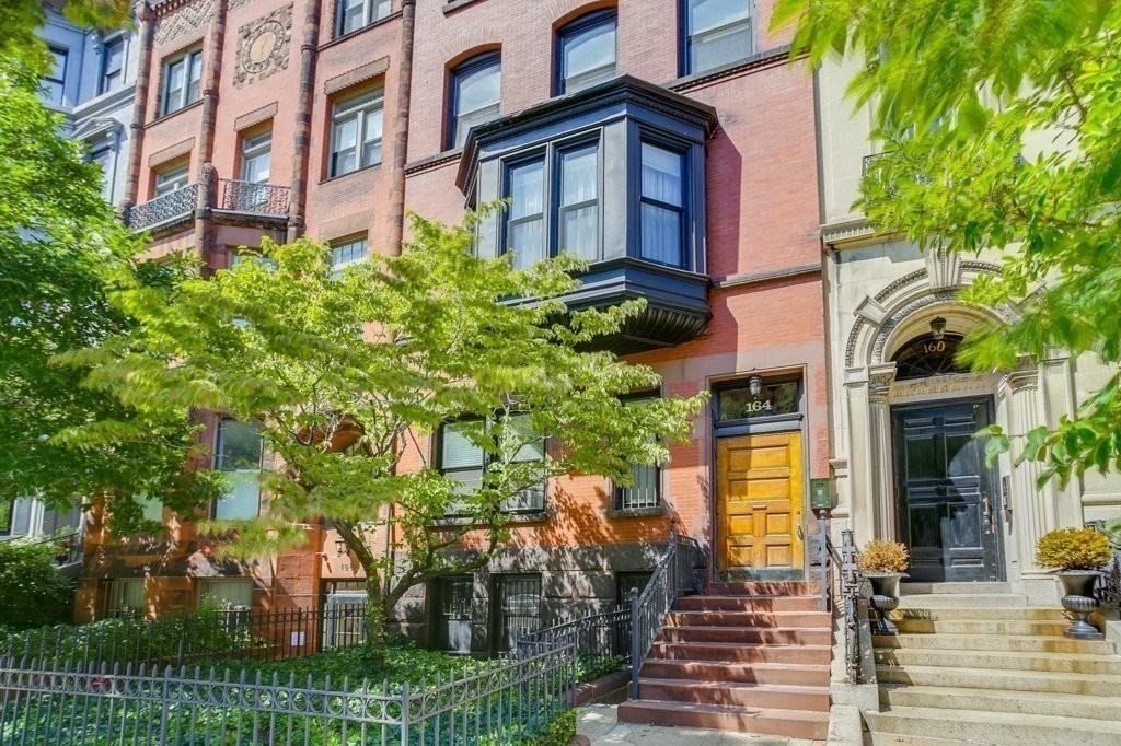 164 Beacon St, Back Bay