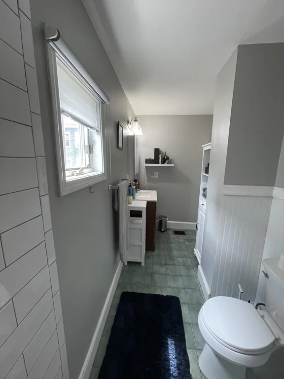 7 Richardson Ter, Magoun Square
