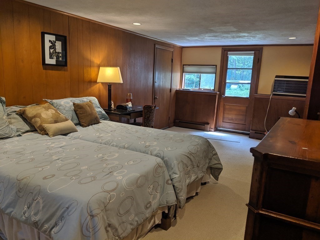 11 Renee Ter, Newton