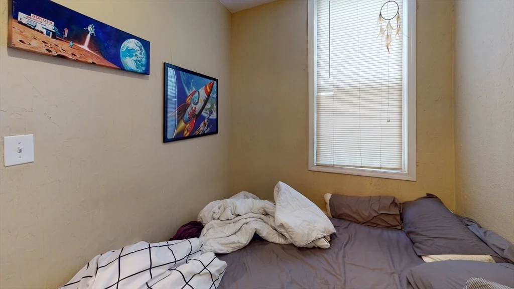 24 Maverick St, East Boston