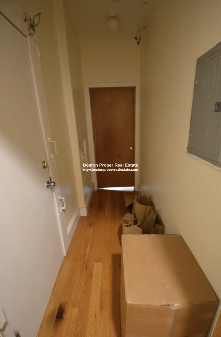 41 Bay State Rd, Fenway