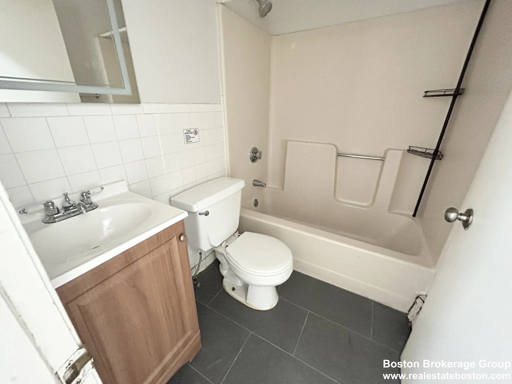 92 Hammond St, Roxbury