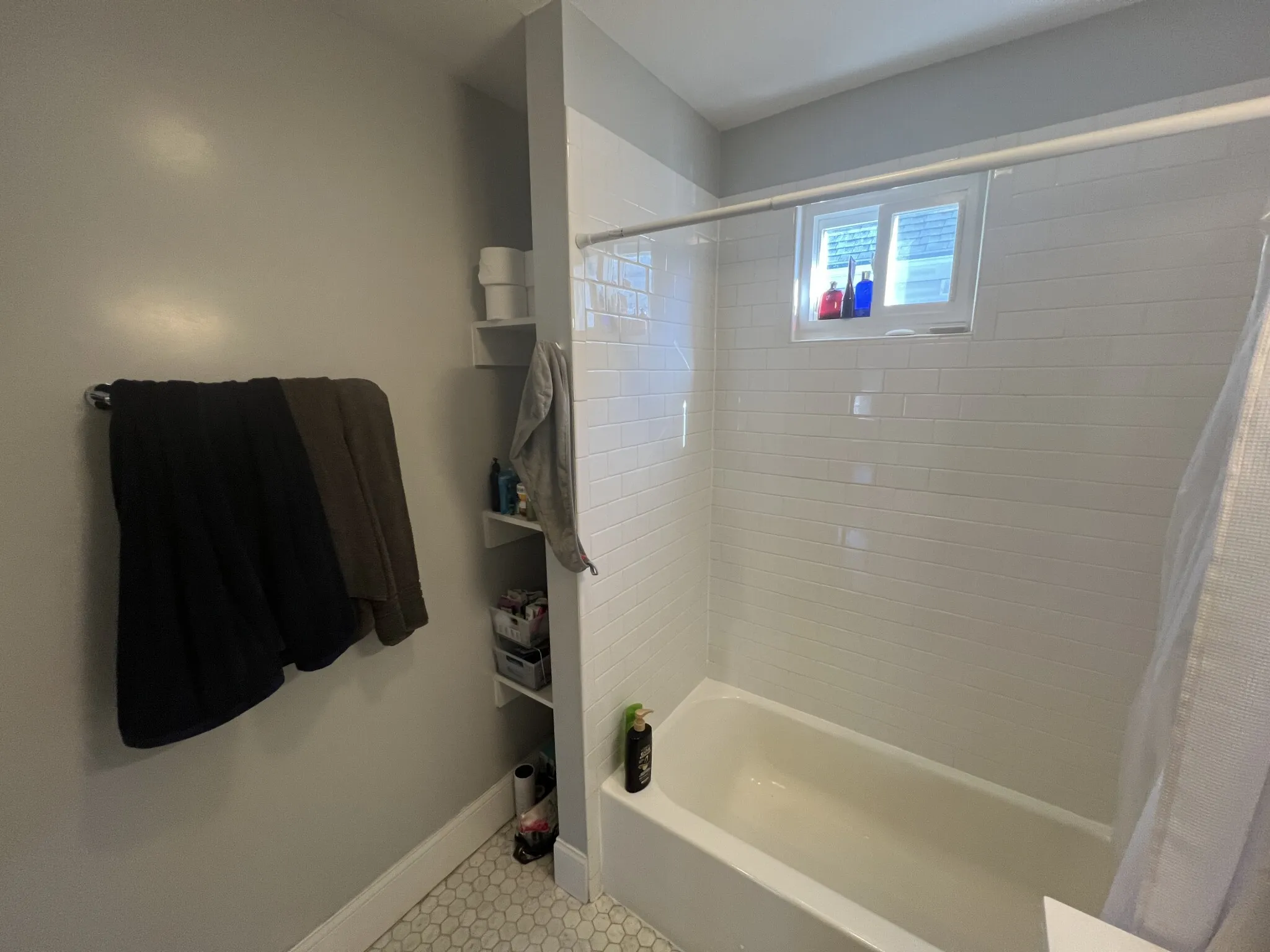 337 Highland Ave, Powder House Square