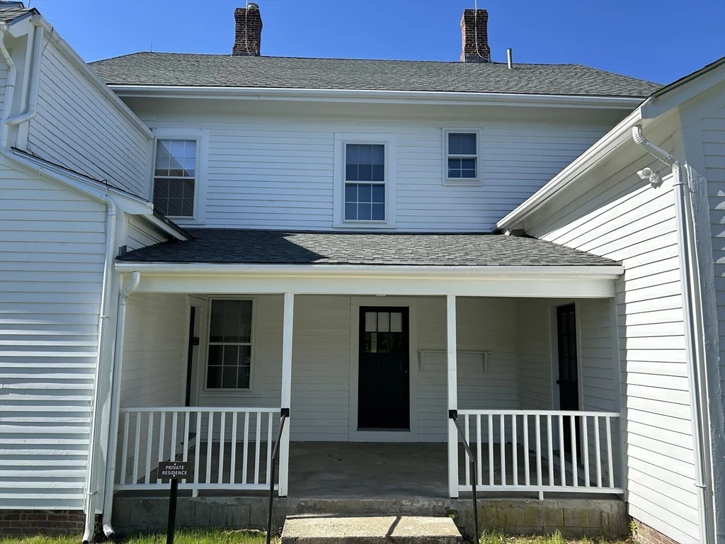 831 Lexington Rd, Concord