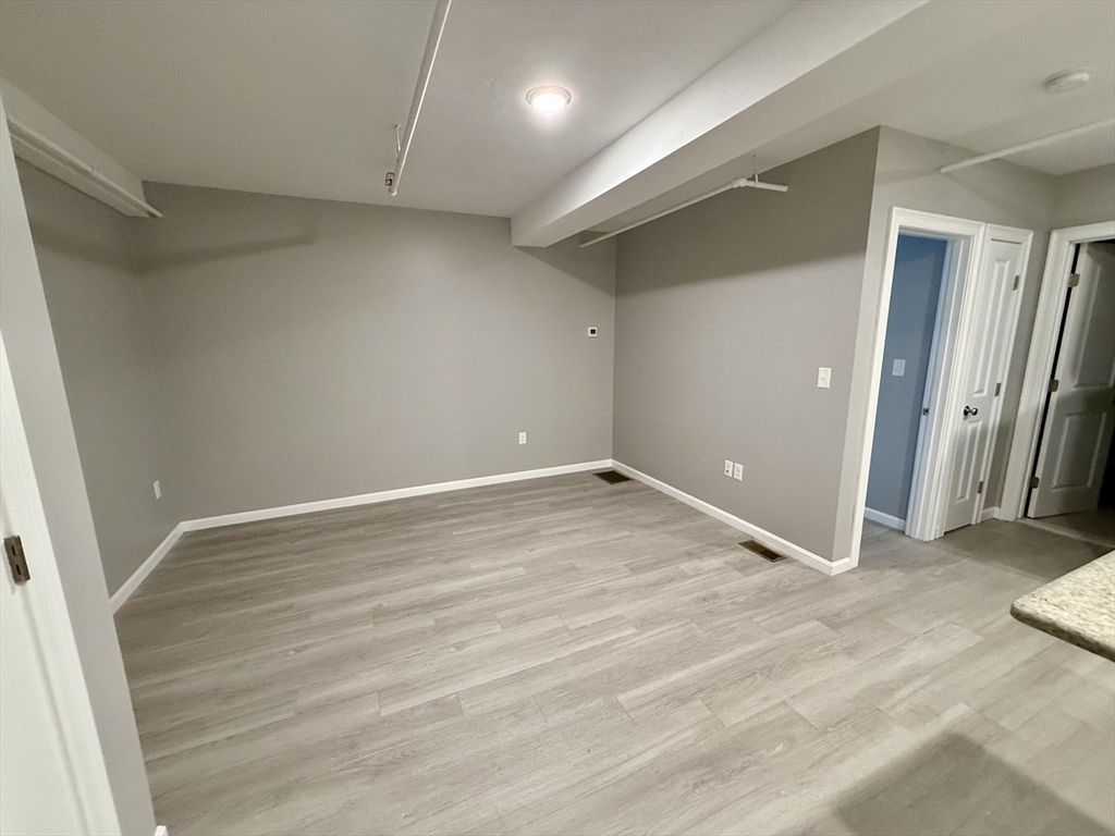 10 Leyden St, Downtown