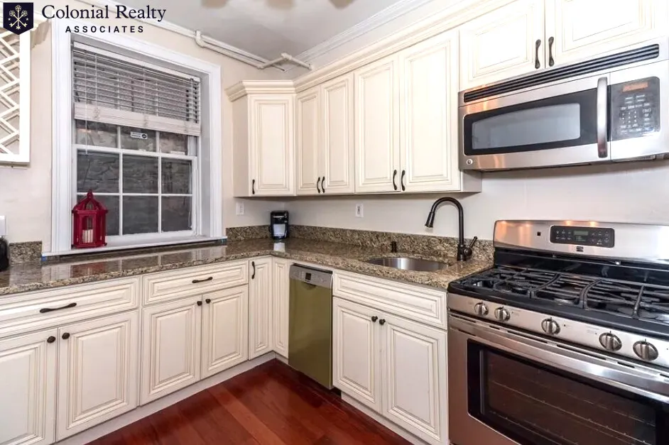 1253 Beacon St, Coolidge Corner