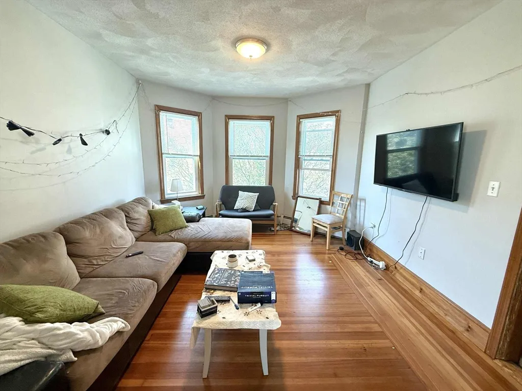 85 Beacon St, Ward Two