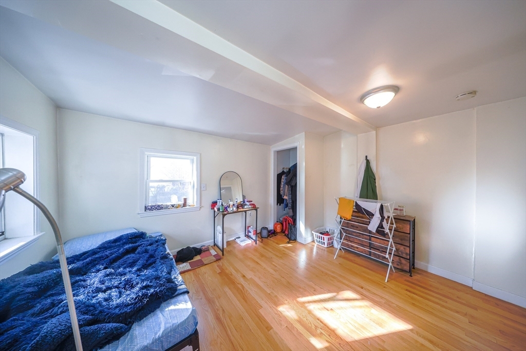 375 Prospect St, Wellington-Harrington