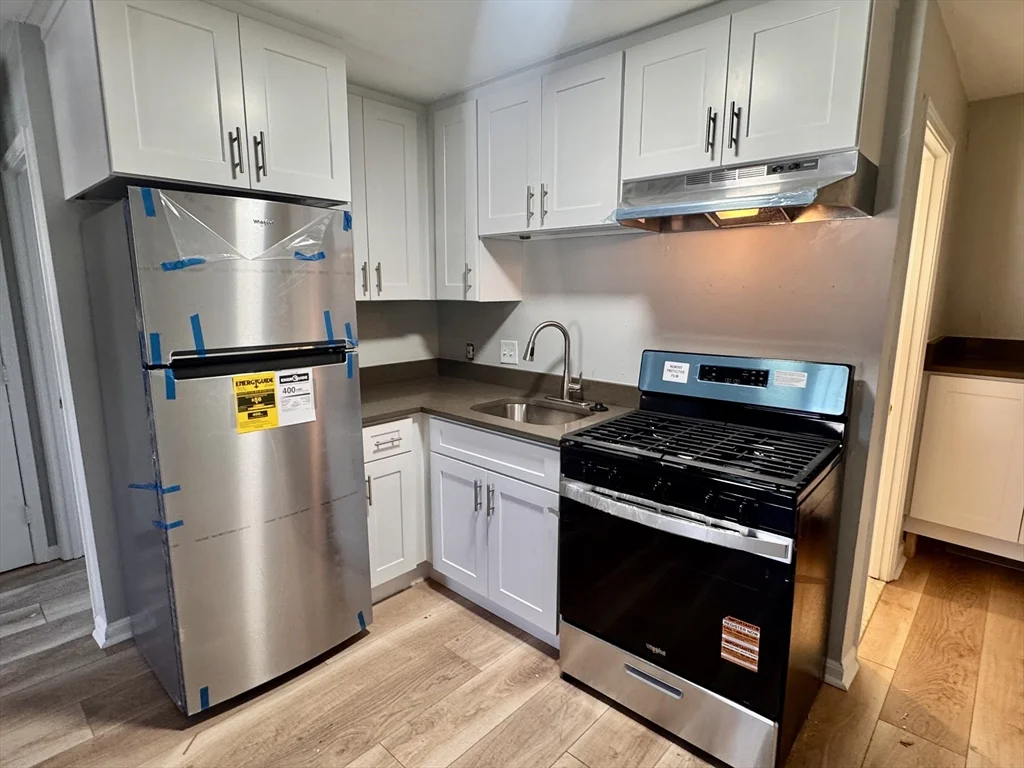 68 Readville, Hyde Park