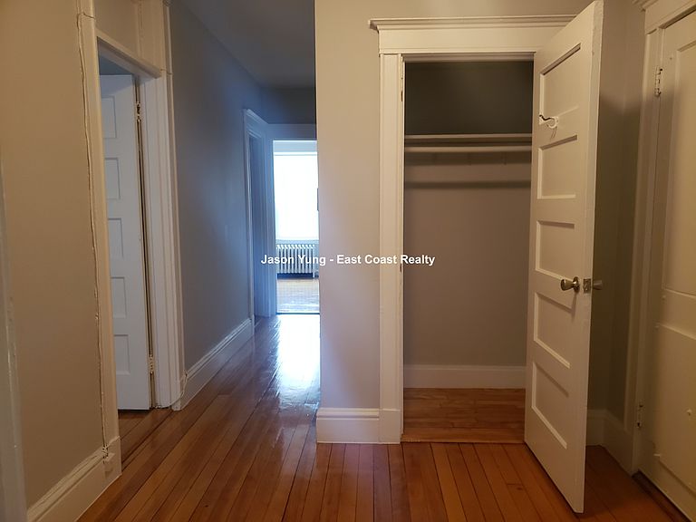 3 bed, 1 bath apartment for rent at 228 South St Unit 5A, Jamaica Plain — photo 16 of 18